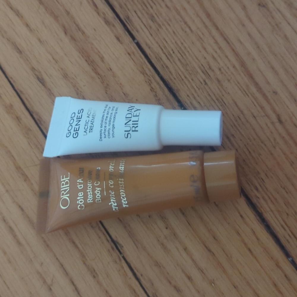 Sample Bundle With Small Pouch - Picture 5 of 8